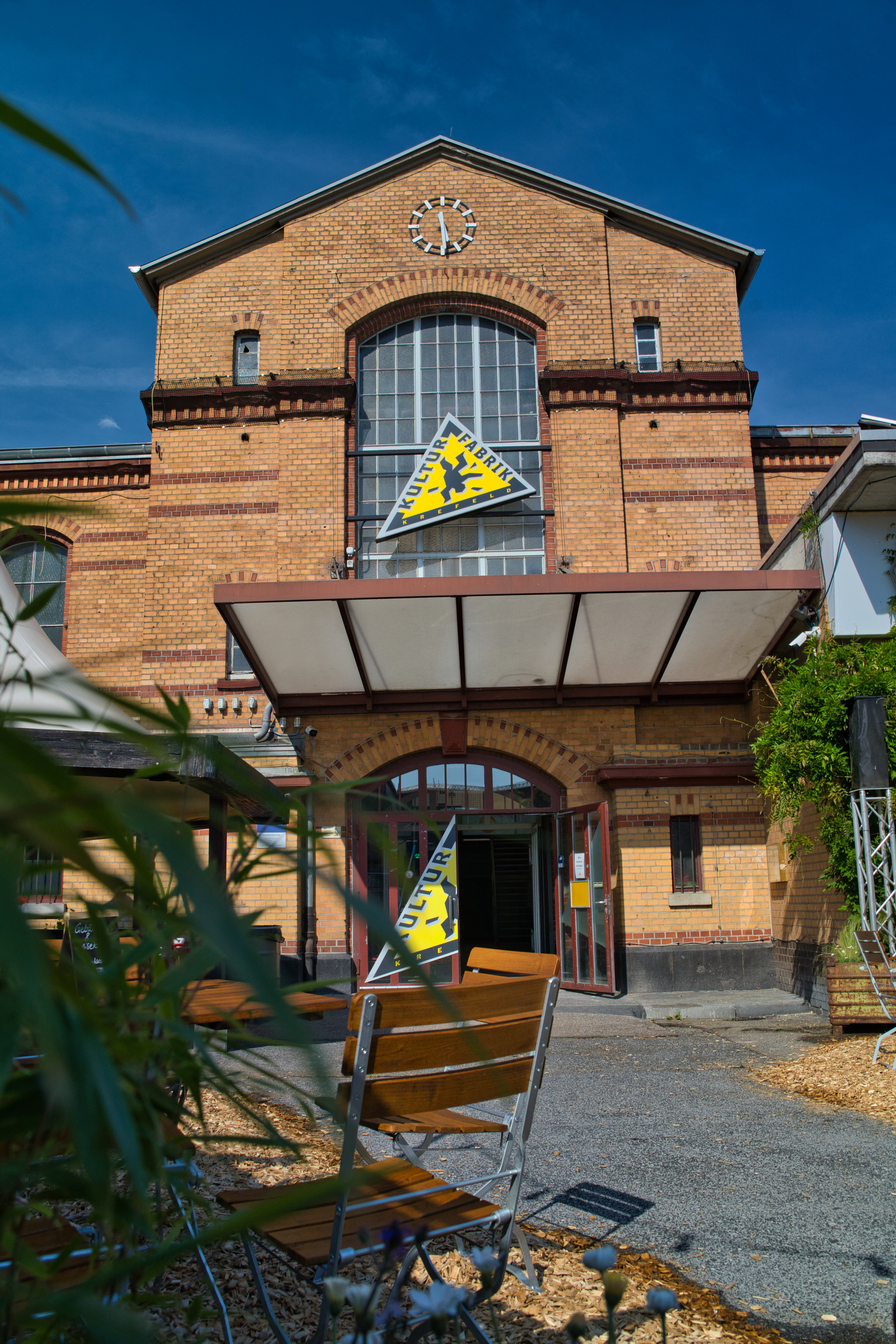 Kulturfabrik_Kufa_Krefeld-Elisabeth_Boves_hoch