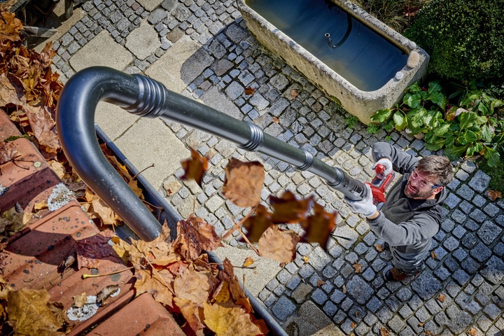 Einhell_Akku-Laubbläser_GP-LB_18-200_Anwendung.jpg