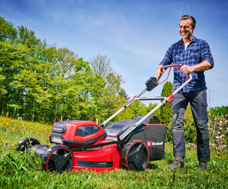 Powerful cordless lawn mowers from Einhell set new standard in lawn care