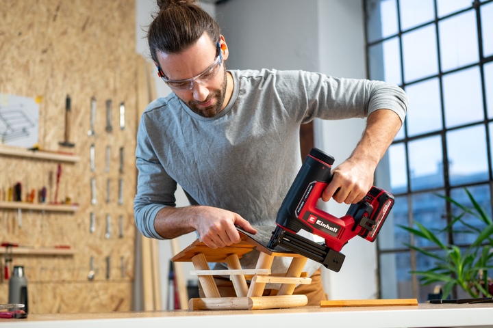 Einhell_Cordless_Stapler_Nailer_TE-CN_18-32_Li-Solo.jpg